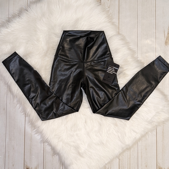 Faux leather leggings NWT - Picture 1 of 4
